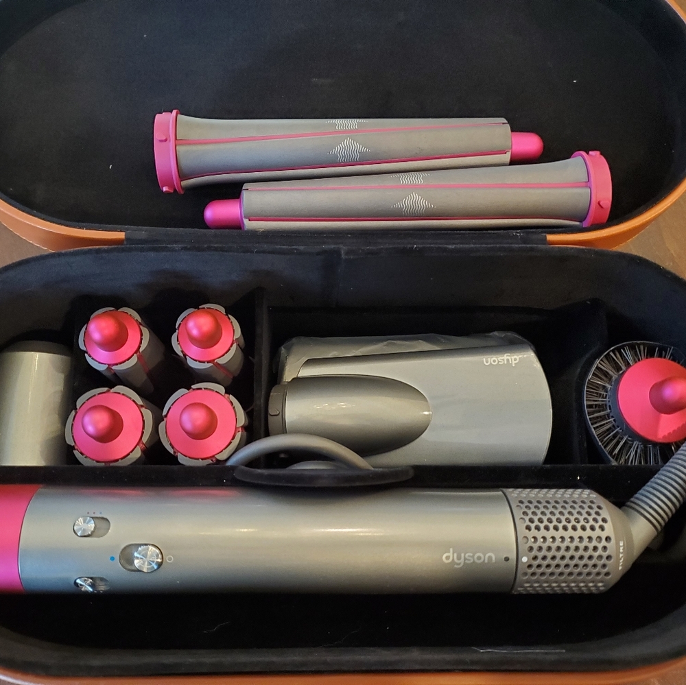 Dyson Airwrap Complete with long barrels